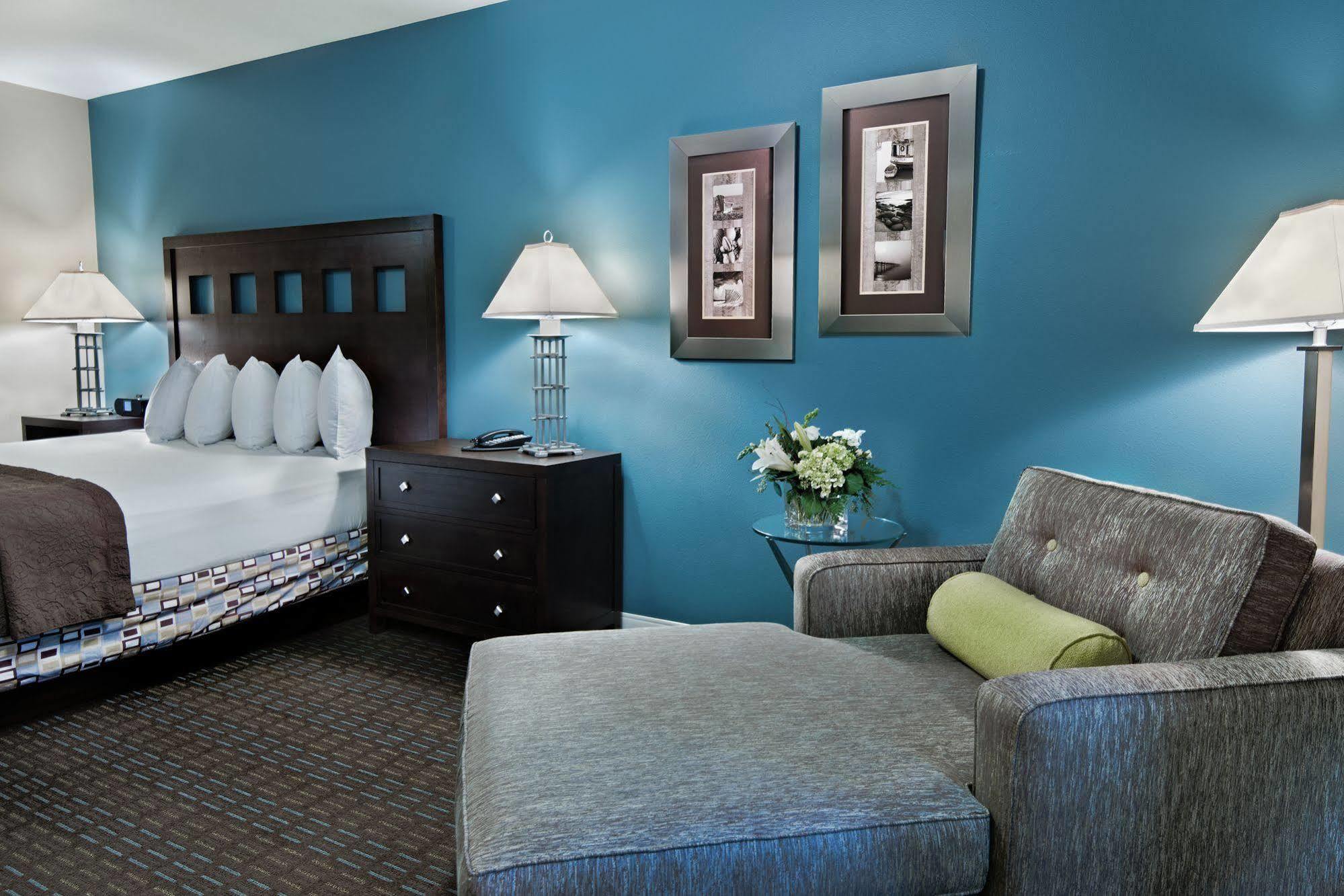 Oxford Suites Silverdale Exterior foto