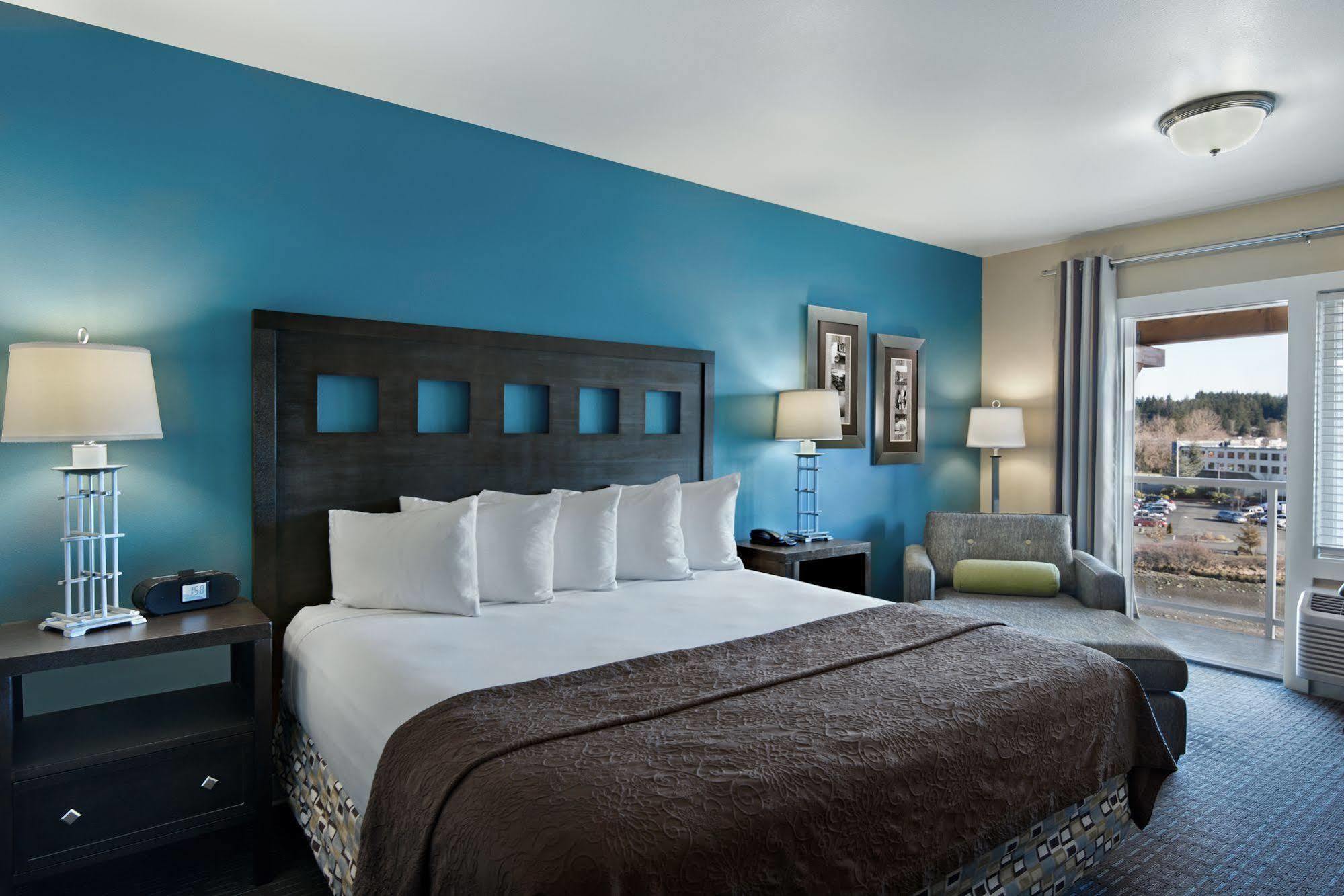 Oxford Suites Silverdale Exterior foto