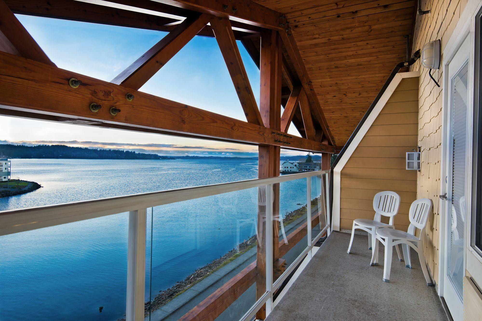 Oxford Suites Silverdale Exterior foto